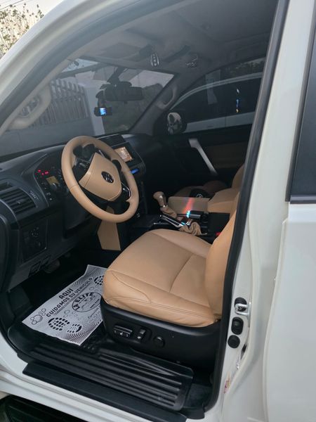 Toyota prado TXL FI 2019 - imagen secundaria 1