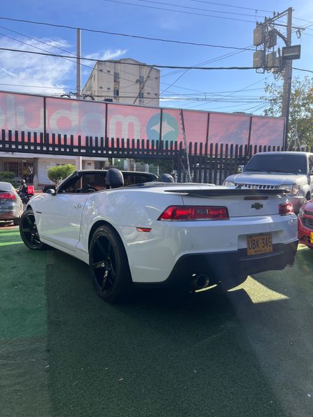 Chevrolet Camaro 2014 RS Cabrio - imagen secundaria 2