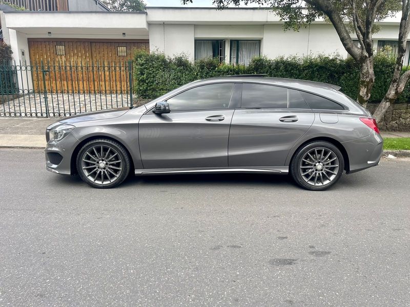 Mercedes Benz CLA 200 shooting break edición especial - imagen secundaria 1