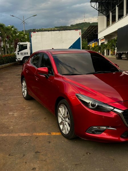 Mazda 3 grand touring LX hatchback - imagen secundaria 2