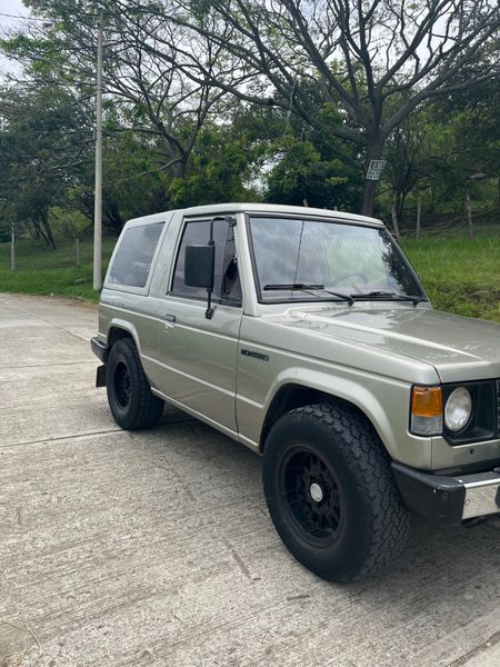 Montero Mitsubishi - Cabinado Negociable - imagen secundaria 1