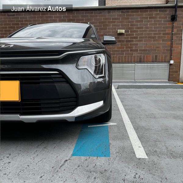 KIA NIRO DESIRE HÍBRIDO 2027  Semi-Nuevo - imagen secundaria 2