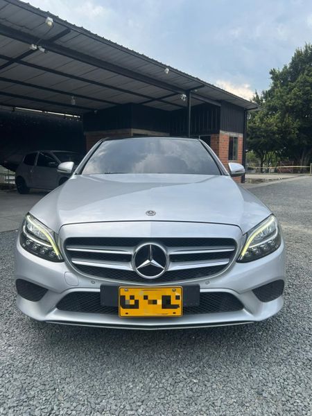 Mercedes Benz C 180 2020 Automatico - imagen secundaria 2