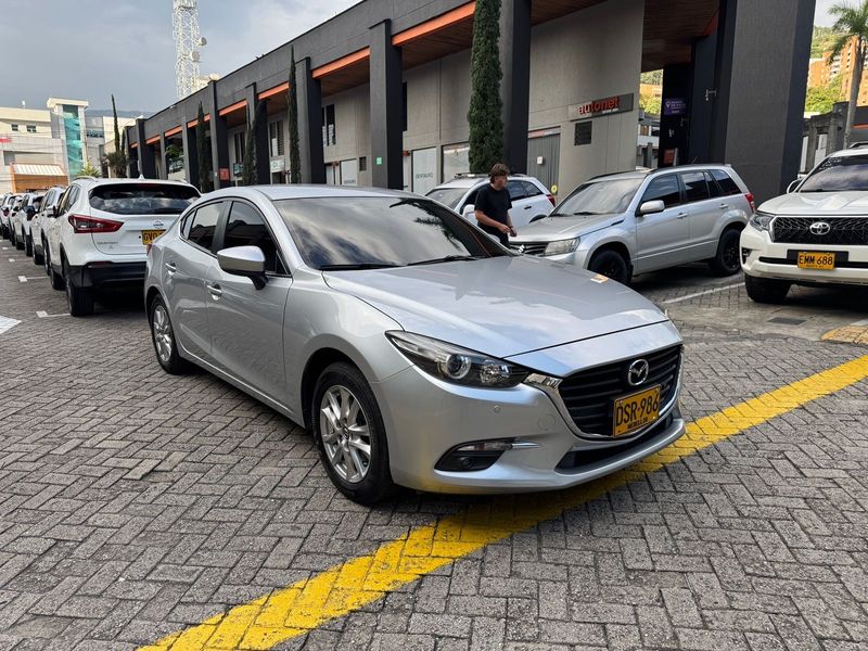 MAZDA 3 TOURING AT 2018 - imagen secundaria 2