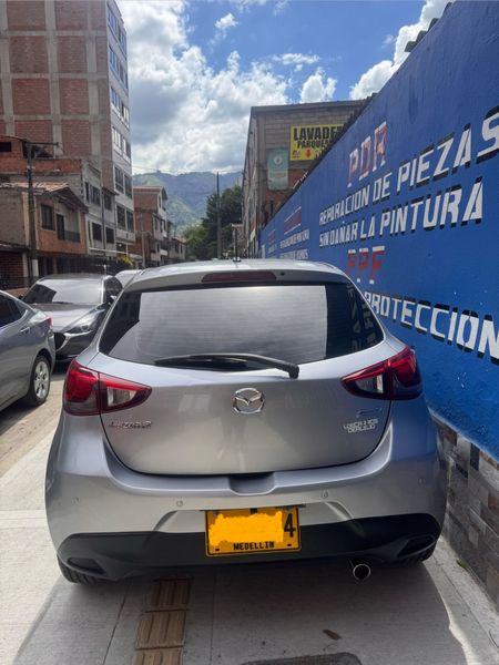 Mazda 2 grand touring modelo 2017 - imagen secundaria 1