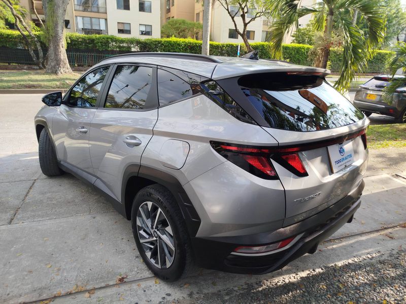 Hyundai Tucson 4x2 - imagen secundaria 2