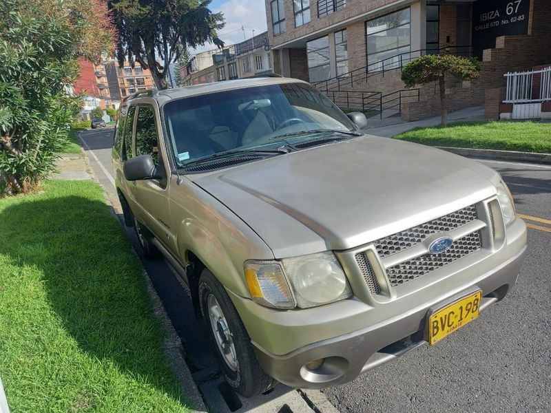 Ford Explorer Sport 2001 - imagen secundaria 1
