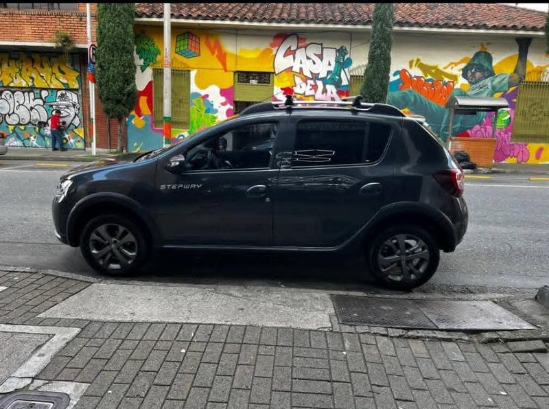 Renault Sandero Stepway intens 2019 - imagen secundaria 1