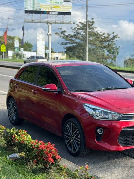 KIA RIO ZENITH - imagen secundaria 2