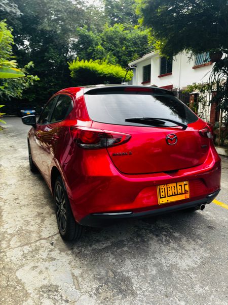 Mazda 2 touring - imagen secundaria 2