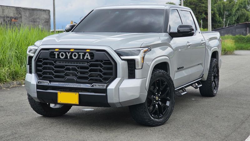 TOYOTA TUNDRA XP EDITION - imagen secundaria 1