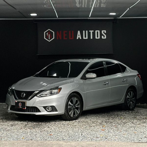 NISSAN SENTRA EXCLUSIVE 2020 - imagen secundaria 2