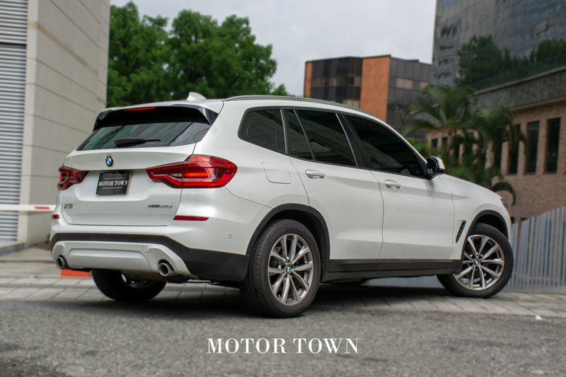BMW X3 XDRIVE20D 2019 - imagen secundaria 2