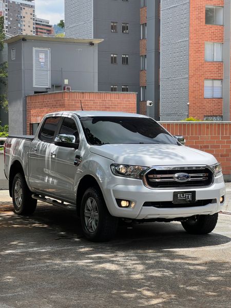 Ford Ranger XLT 2023 - imagen secundaria 2
