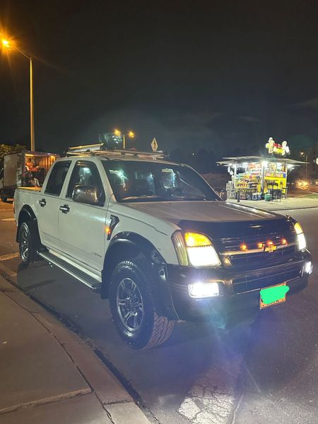 Camioneta D-max - imagen 1