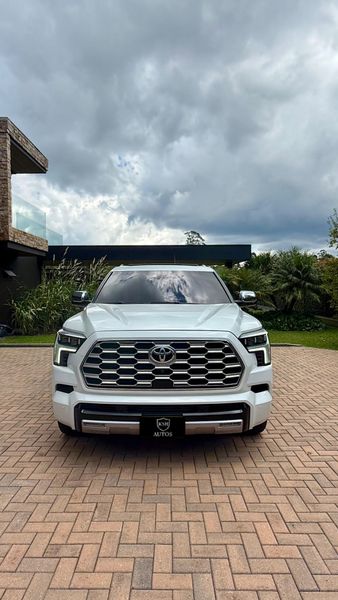 TOYOTA SEQUOIA CAPSTONE 2024 BLINDADA - imagen secundaria 1