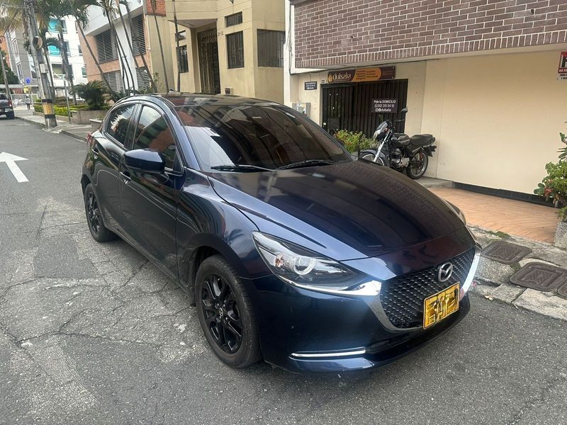 Mazda 2 Grand Touring - imagen secundaria 1