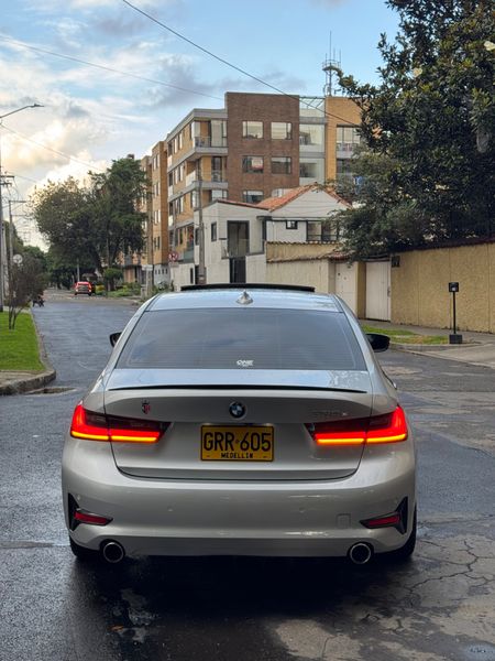 BMW 330E HÍBRIDO 2020 VENDOPERMUTO COMO NUEVO - imagen secundaria 2