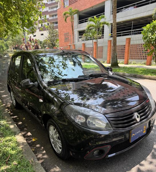 2012 Renault sandero gt line mecanico - imagen secundaria 2