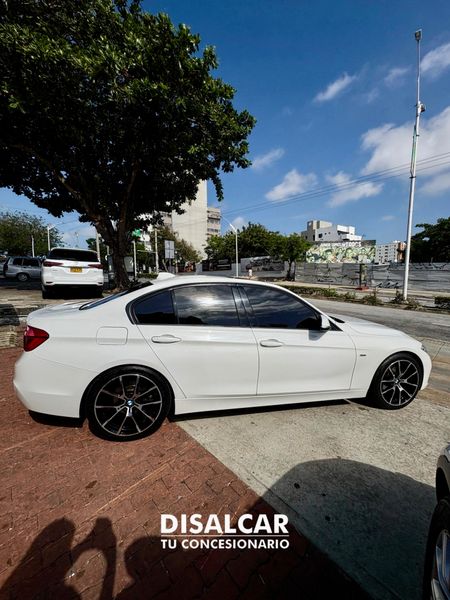 BMW 318 BLINDADO 2018 - imagen secundaria 2