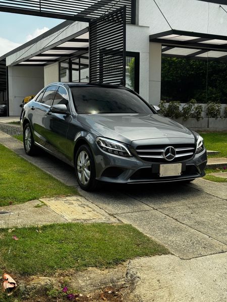 Mercedes Benz C180 - imagen secundaria 2