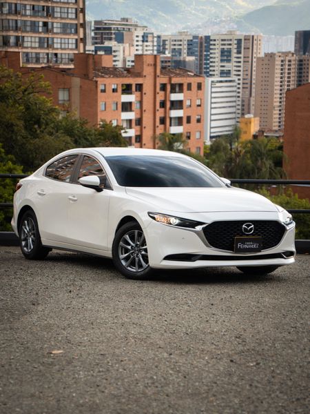 Mazda 3 Touring Híbrido 2024 - imagen secundaria 2