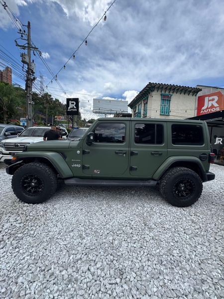 JEEP WRANGLER UNLIMITED 2023 - imagen secundaria 2