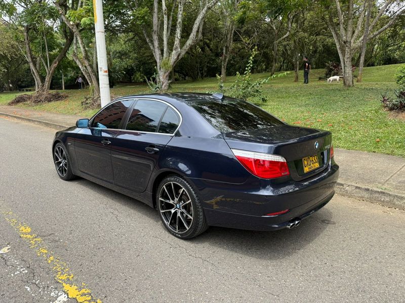 Bmw 525i modelo 2008 - imagen secundaria 2