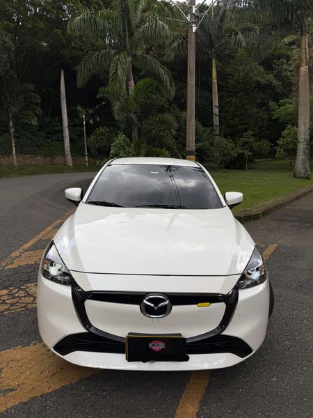 Mazda 2 Touring 2024 - imagen secundaria 1