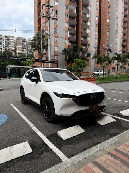 Mazda CX-5 Carbon Edition AWD 2025  Único dueo  Impecable - imagen secundaria 1