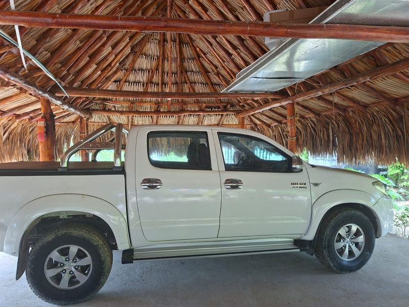 Toyota hilux vigo 2011 4x4 gasolina - imagen secundaria 1