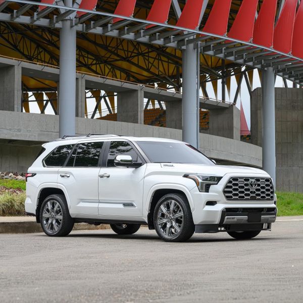 Toyota Sequoia  Capstone Blindada - imagen secundaria 2