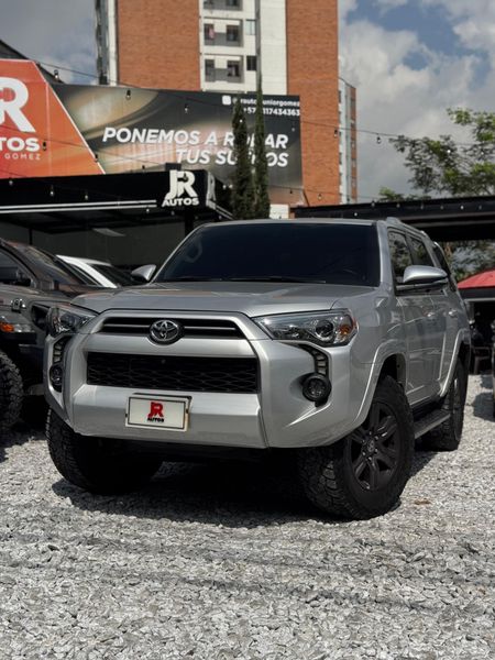 TOYOTA 4RUNNER SR5 2024 - imagen secundaria 1