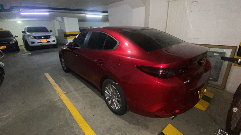 Mazda 3 2020 automático Touring - imagen secundaria 2