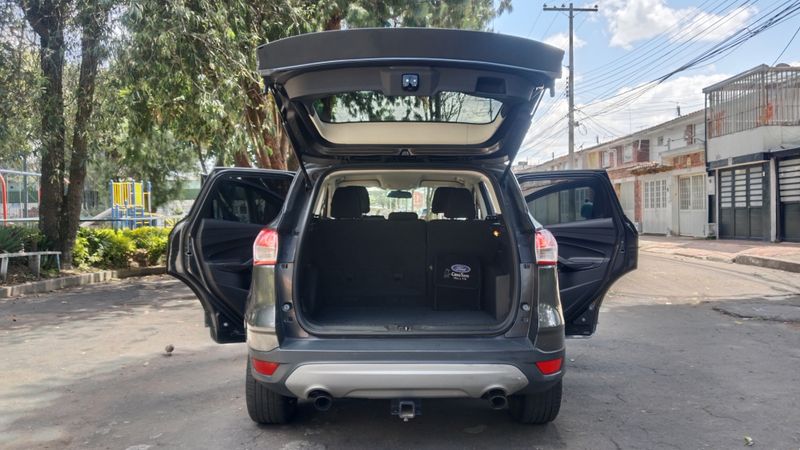 Ford escape SE 4x2 2015 - imagen secundaria 1