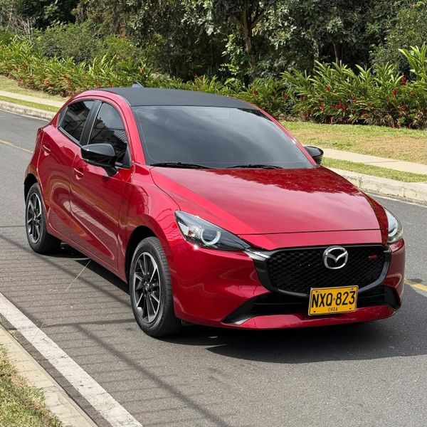 Mazda 2 Gran Touring LX 2025 - imagen secundaria 2