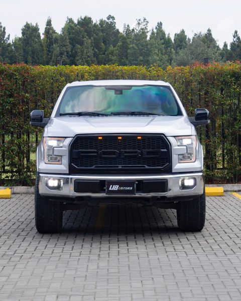 FORD F-150 LARIAT 2015 - imagen secundaria 1