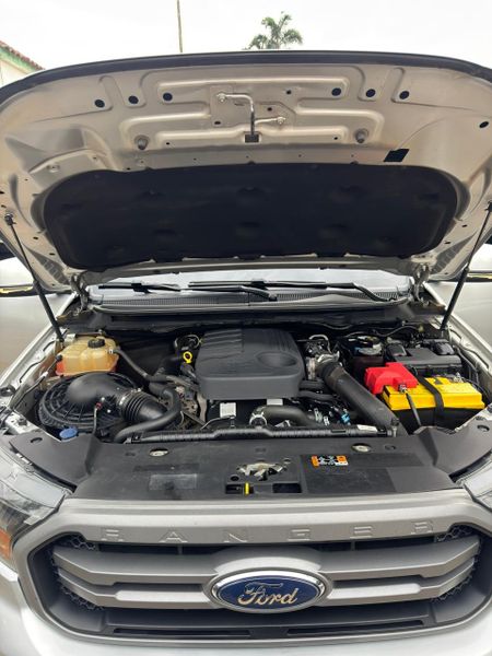 VENDO CAMIONETA FORD RANGER XLS MT 3200CC TD 4X4. - imagen secundaria 2