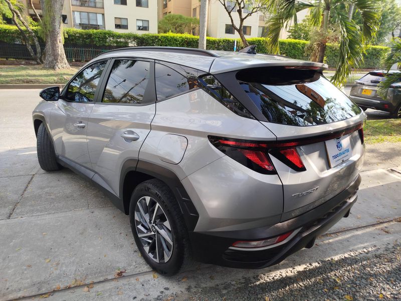 Hyundai Tucson 4x2 - imagen secundaria 1