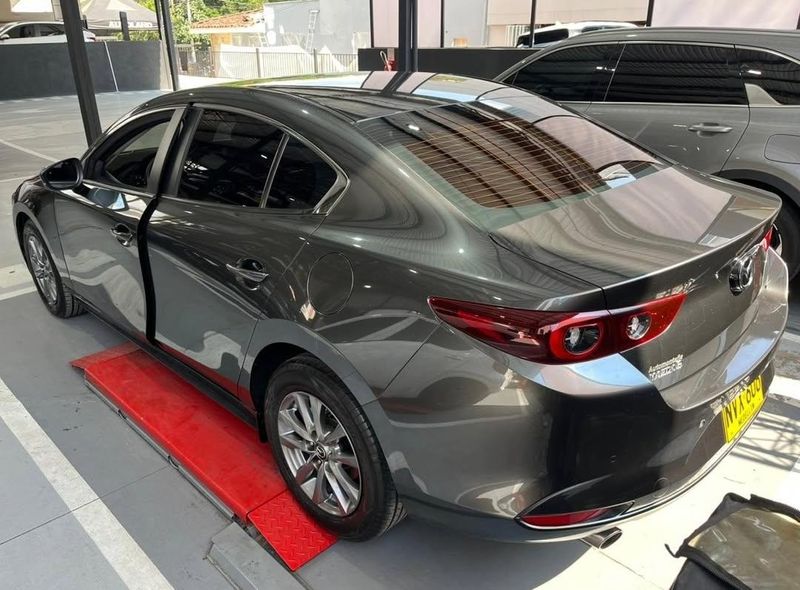 Mazda 3 Touring 2025 - imagen secundaria 2