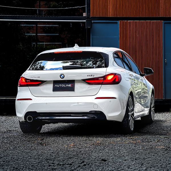 BMW 118i 2020 - imagen secundaria 1
