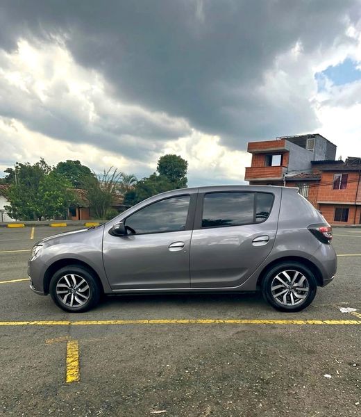 RENAULT SANDERO ZEN 2023 - imagen secundaria 2