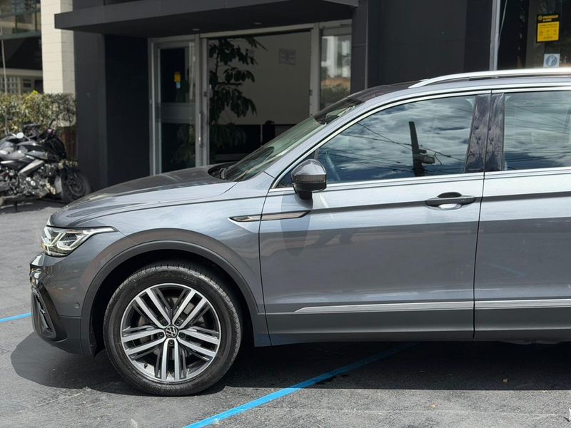 Volkswagen Tiguan 2.0 Elegance - imagen secundaria 1