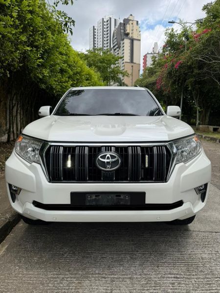 TOYOTA PRADO TXL DIESEL BLINDAJE II PLUS - imagen secundaria 2
