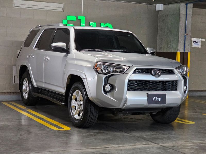 TOYOTA 4RUNNER SR5 2018 - imagen secundaria 2