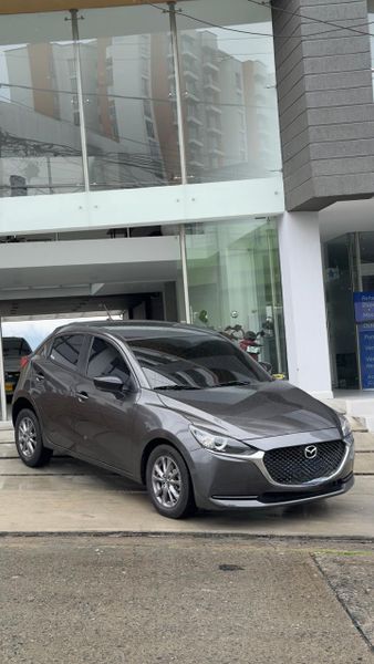 VENDO O CAMBIO MAZDA 2 TOURING 2022 ÚNICO DUENO - imagen secundaria 2