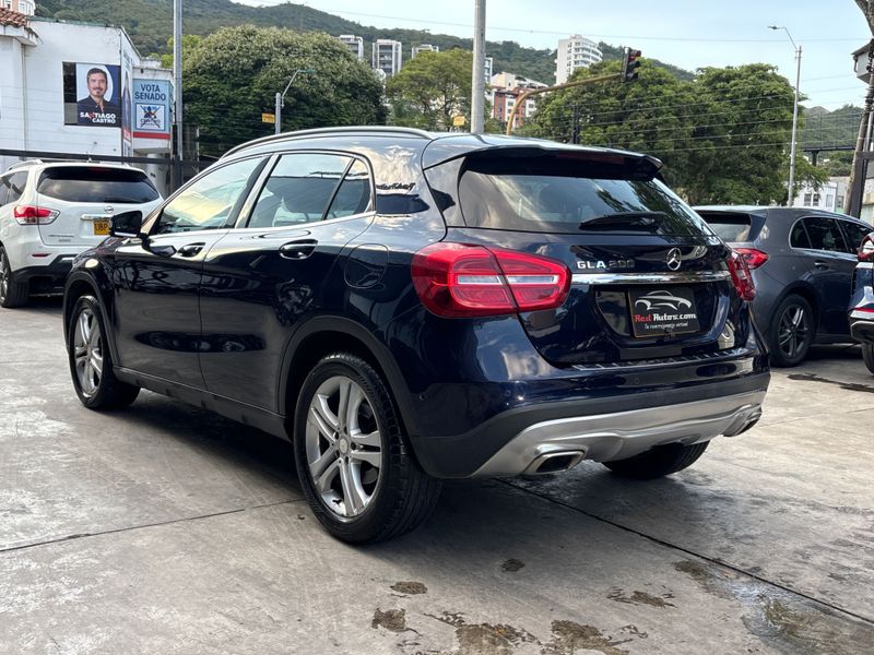 MERCEDES-BENZ GLA 200 1.6 TURBO AT 2017 - imagen secundaria 2