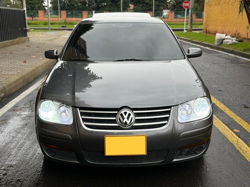 Volkswagen Jetta Trendline 2008 - imagen secundaria 1