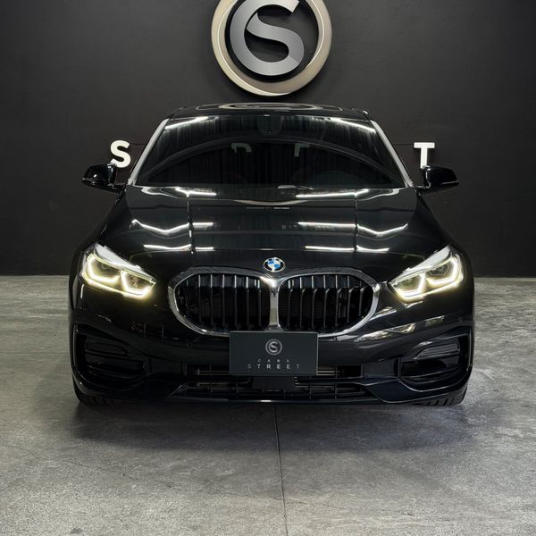 BMW 118i 2023 - imagen secundaria 1