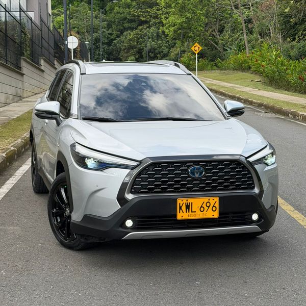 Toyota Corolla Cross SEG Hibrida - imagen secundaria 1